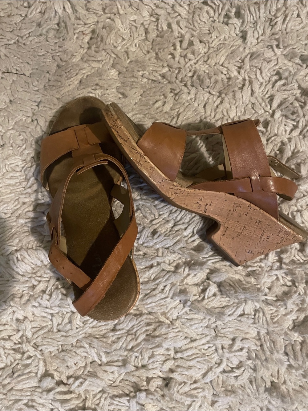 Clarks Woman’s Tan Brown Leather Strappy Sandals
